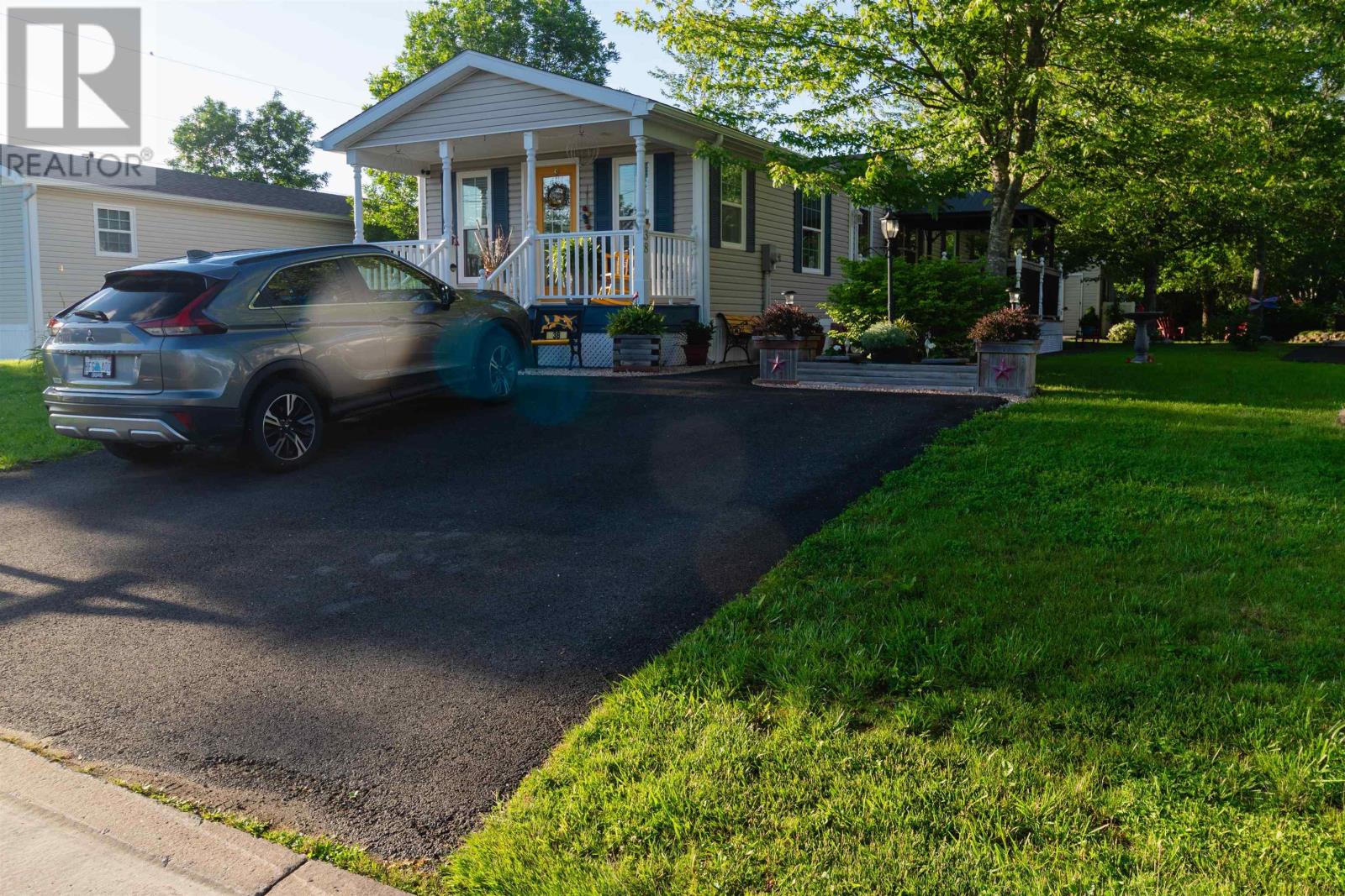 38 Irven Drive - 2