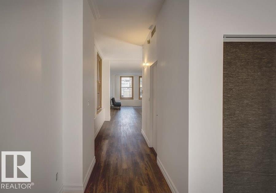 #210 10134 100 ST NW - 11