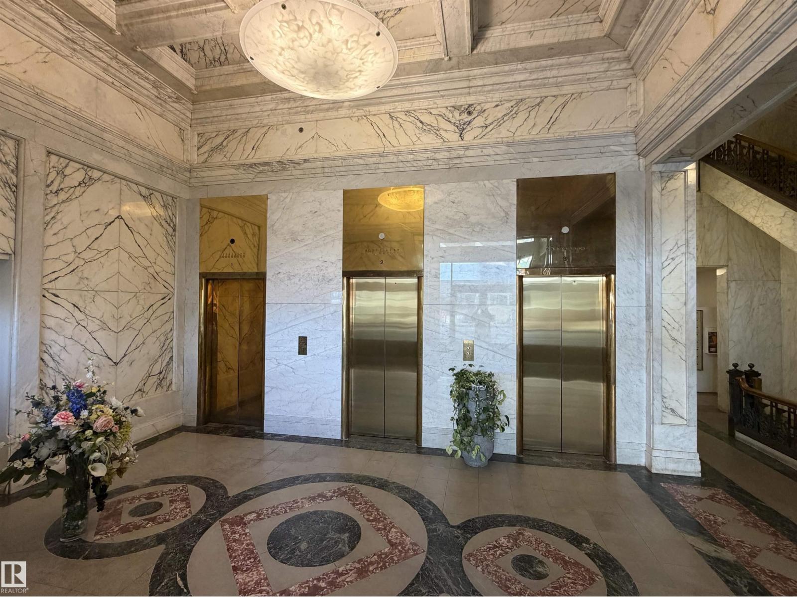 #210 10134 100 ST NW - 13