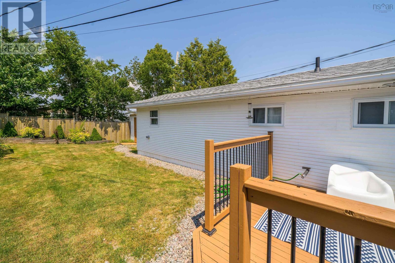 7 Hillside Drive - 14