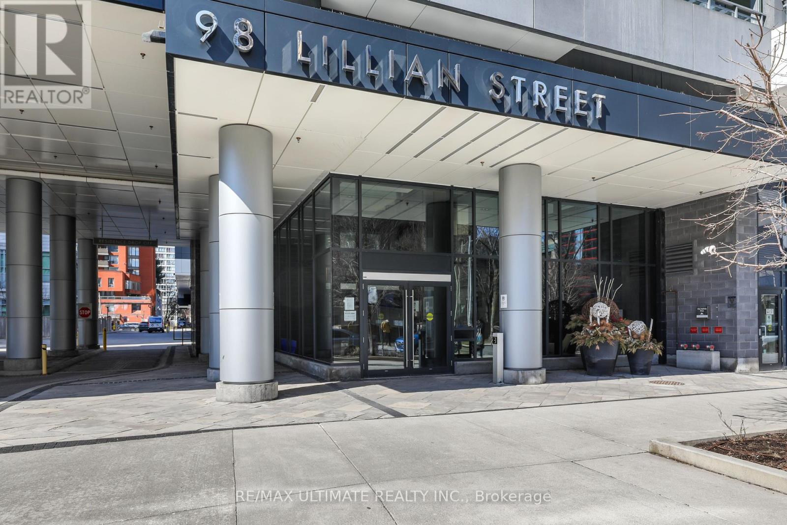 #1812 98 LILLIAN STREET - 22