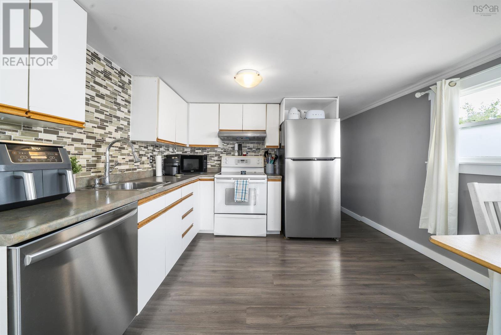 7 Hillside Drive - 36