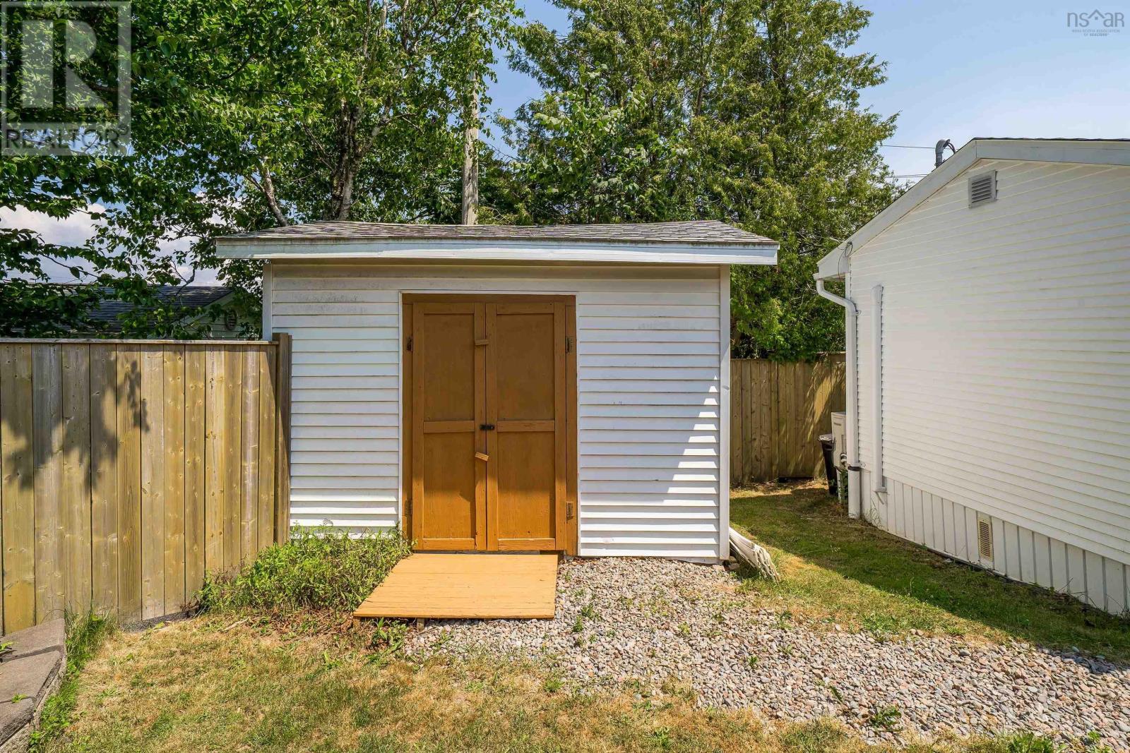 7 Hillside Drive - 9