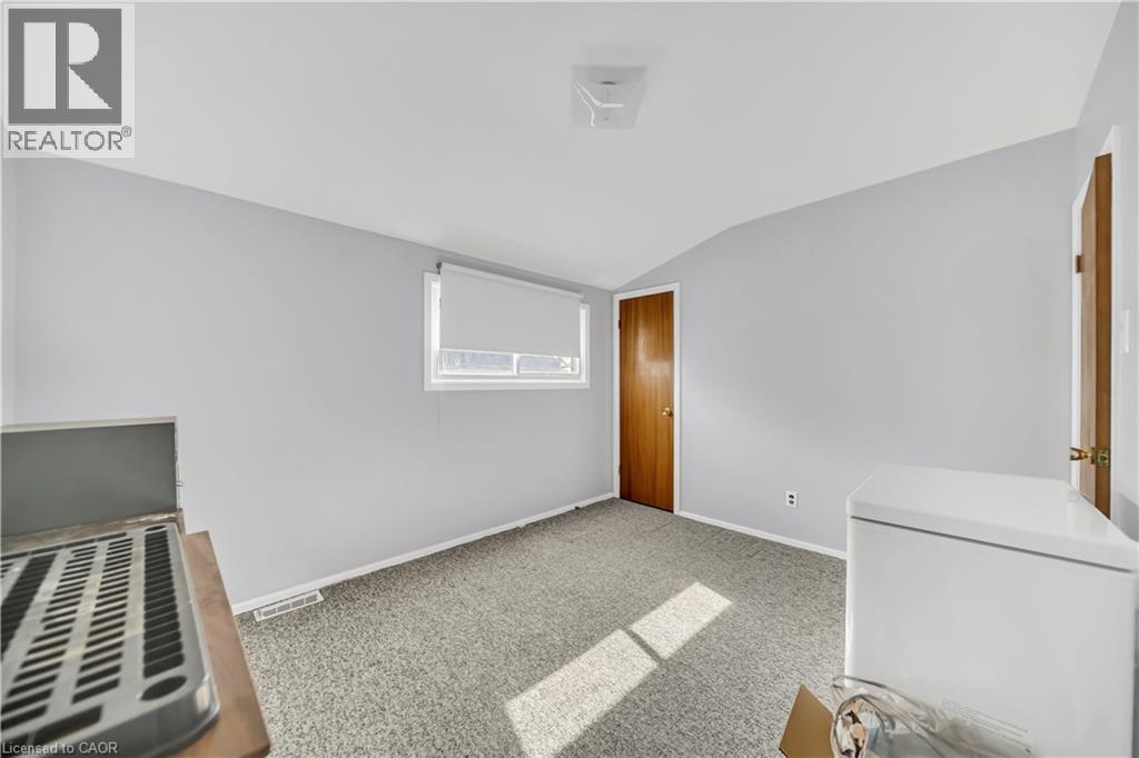 141 SAMUEL Street - 30