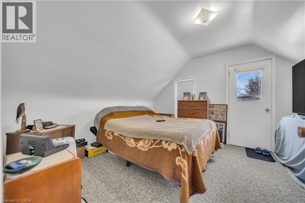 141 SAMUEL Street - 24