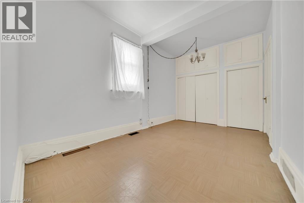 141 SAMUEL Street - 11