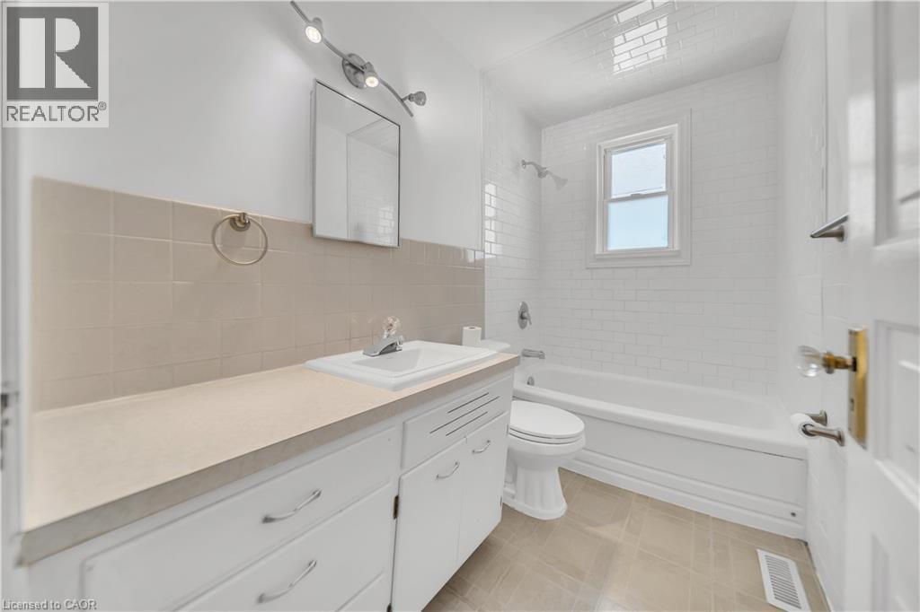 141 SAMUEL Street - 12