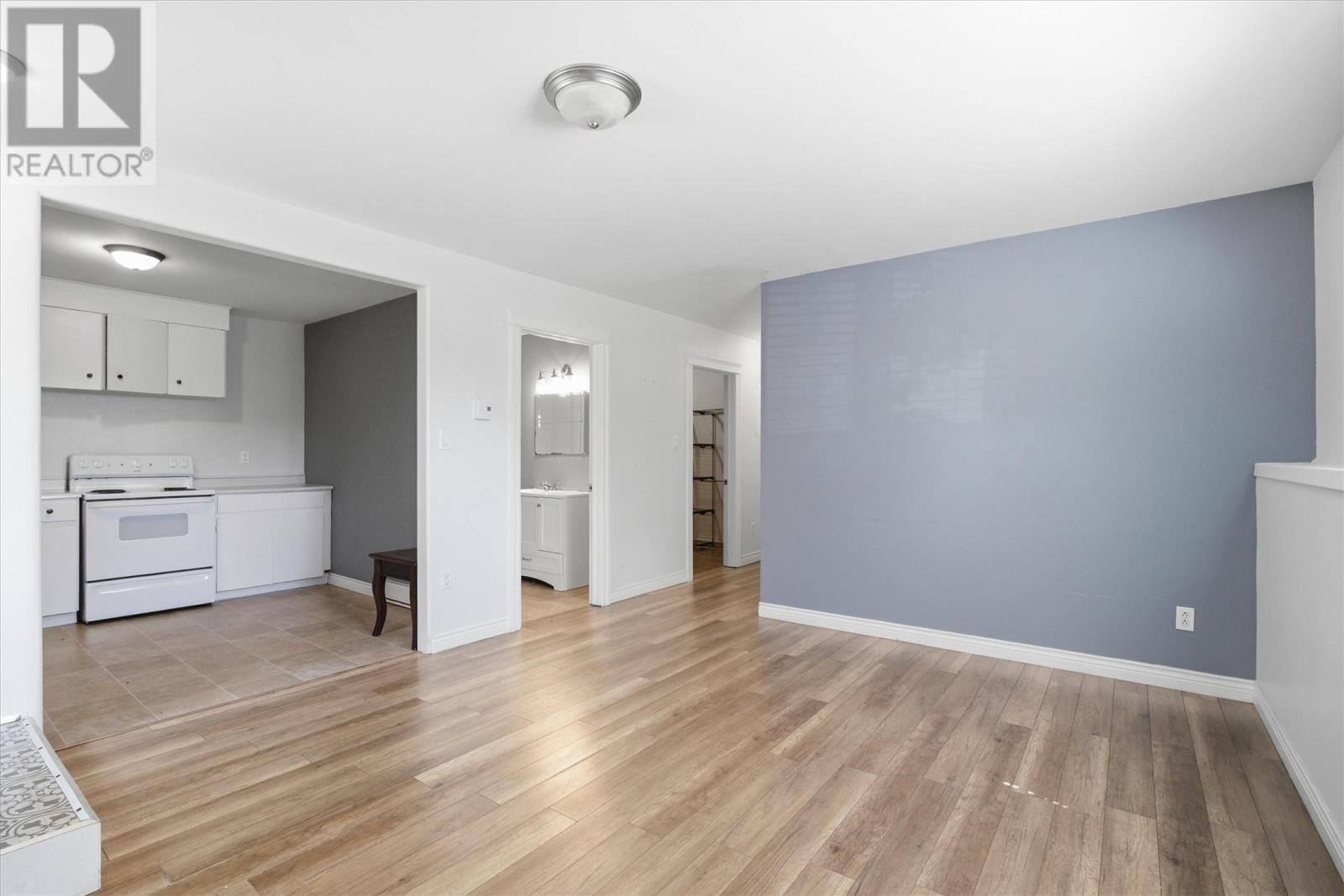 11 Collins Place - Image 16