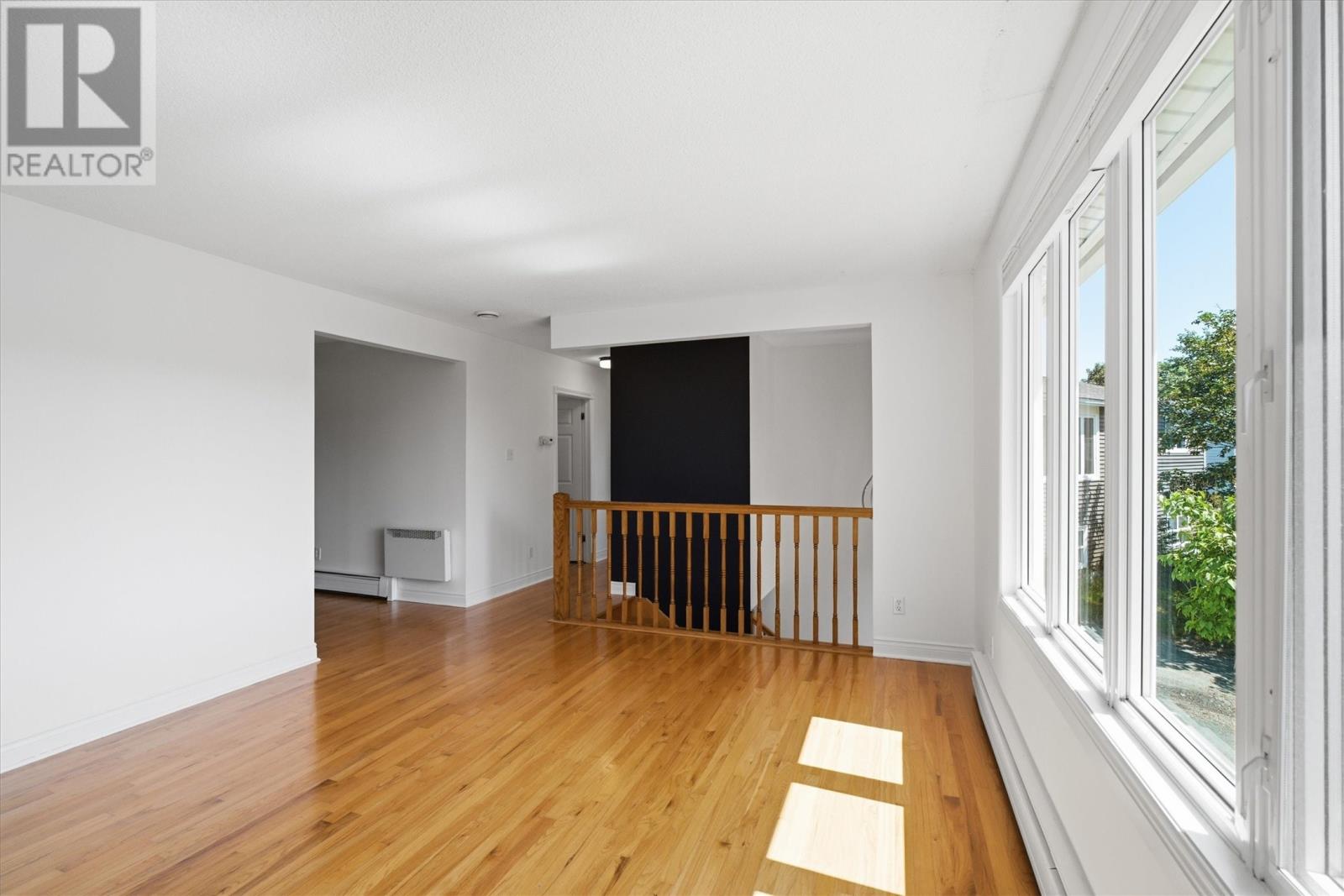 11 Collins Place - Image 2
