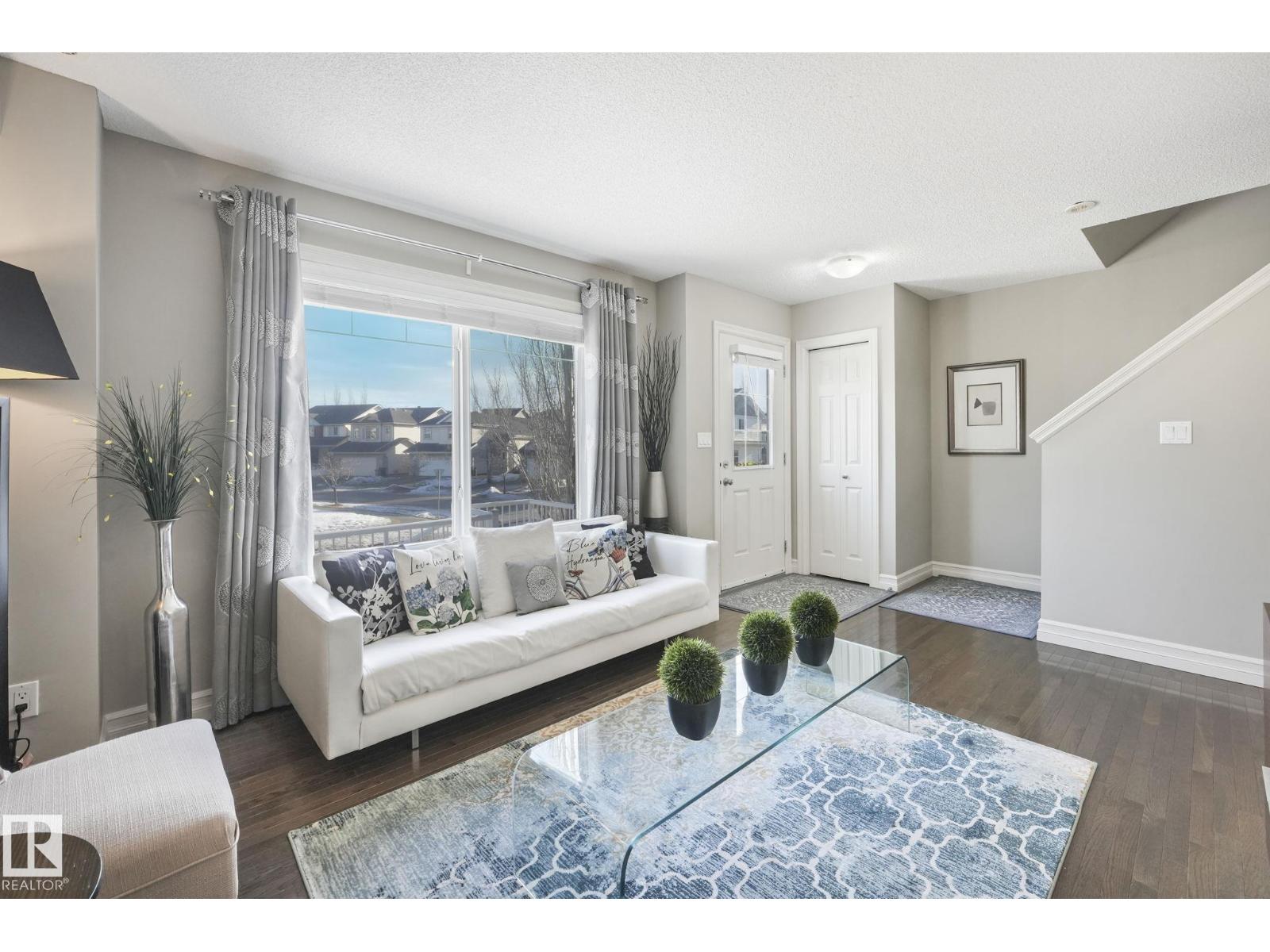 5505 3 AV SW - 10