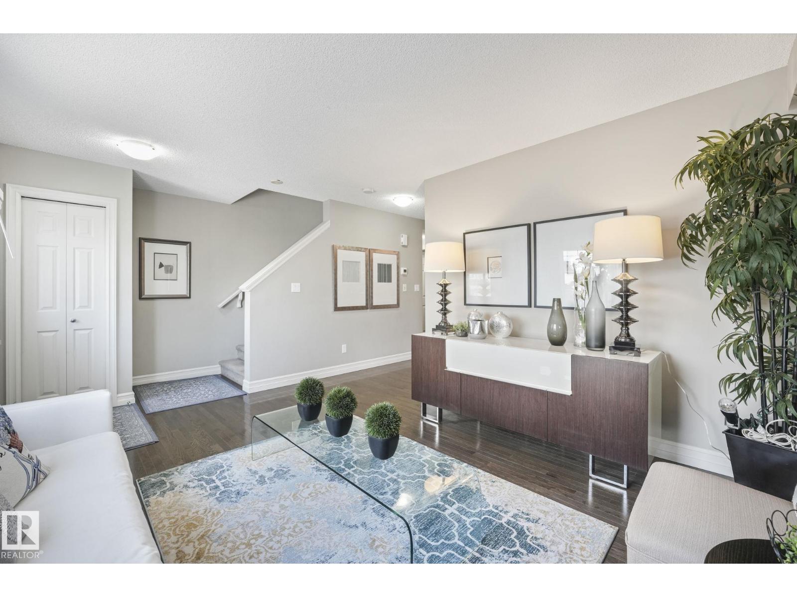 5505 3 AV SW - 11