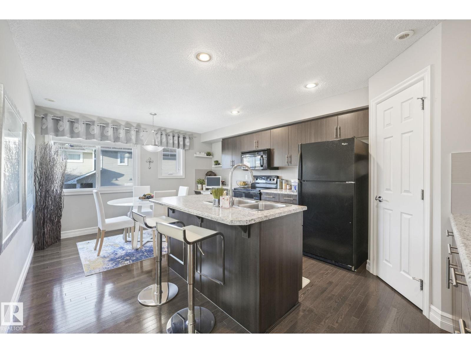 5505 3 AV SW - 13