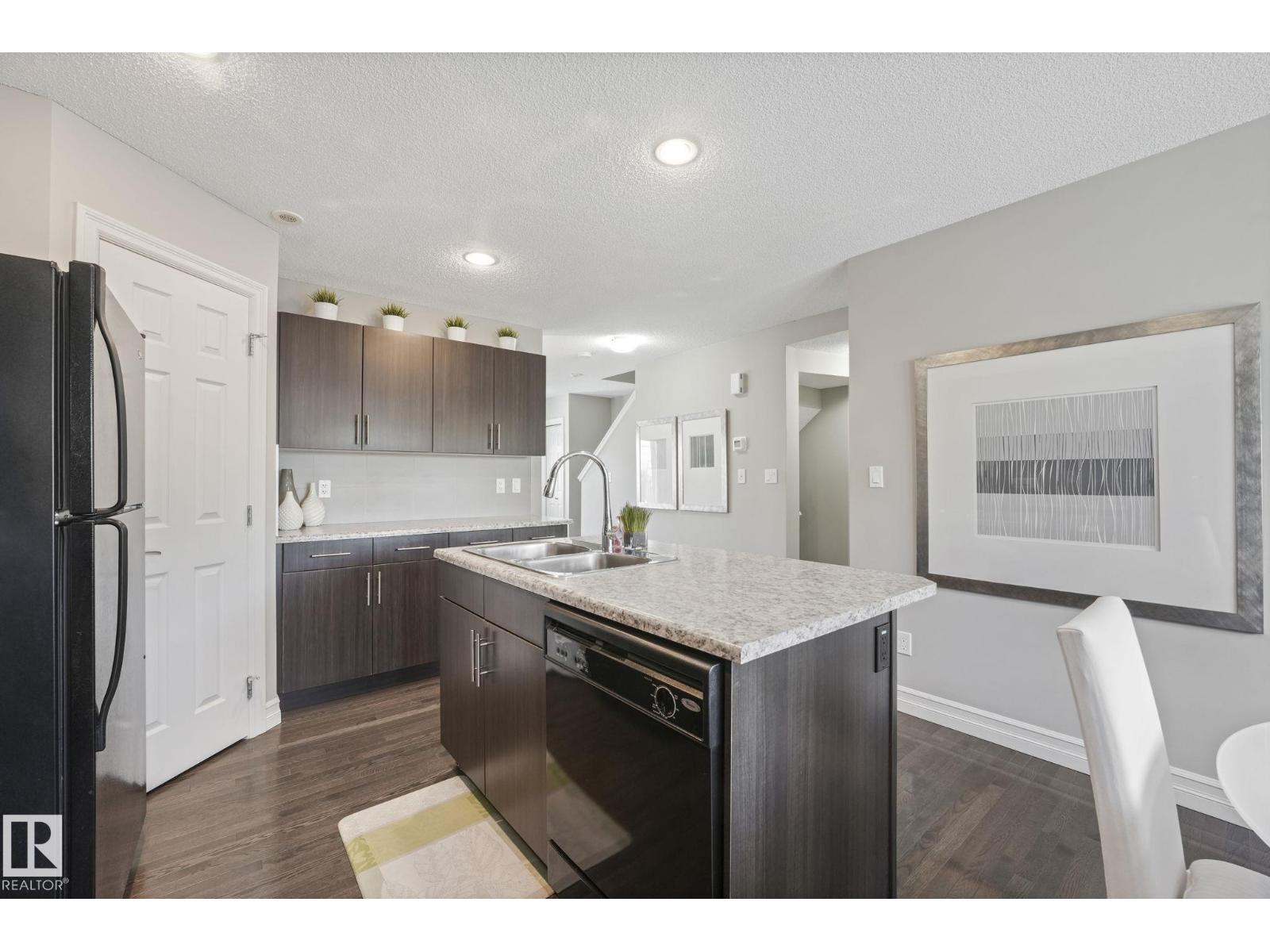 5505 3 AV SW - 15