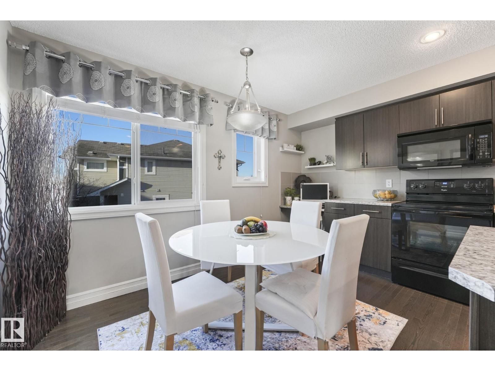 5505 3 AV SW - 17