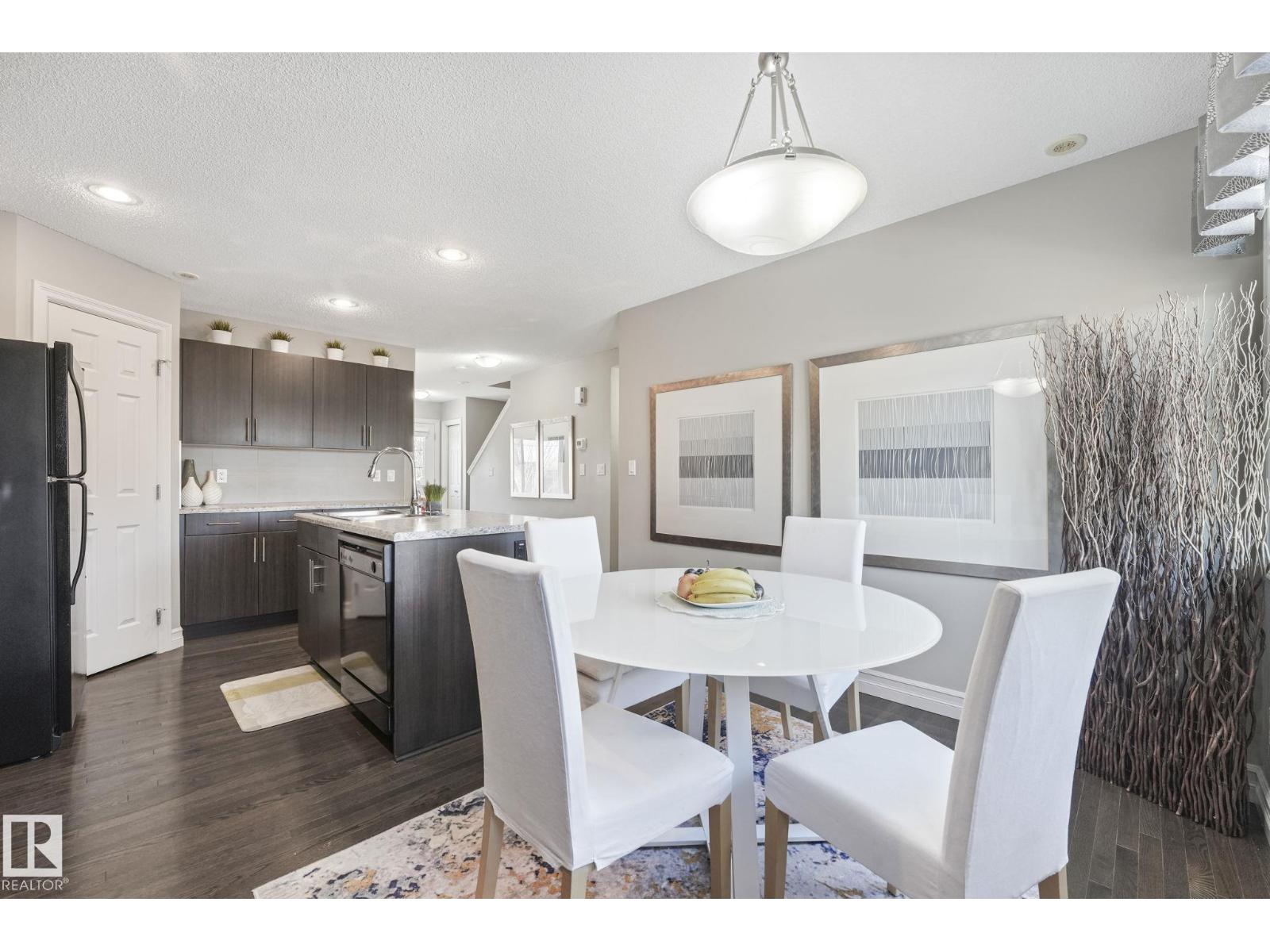 5505 3 AV SW - 18