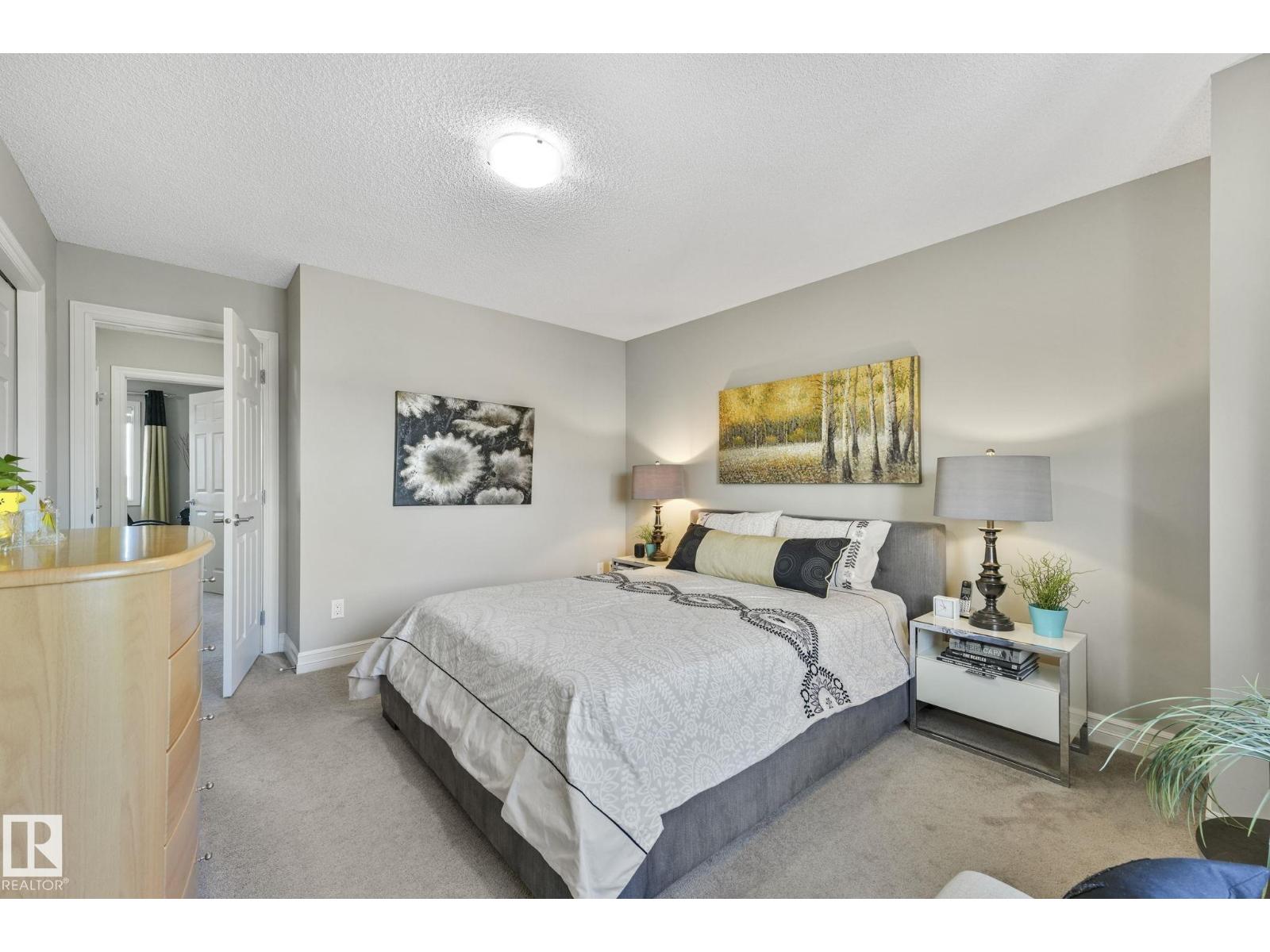 5505 3 AV SW - 25