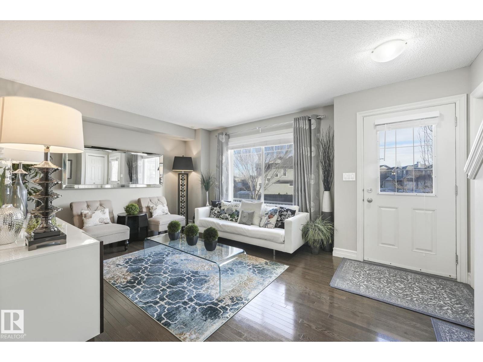 5505 3 AV SW - 9