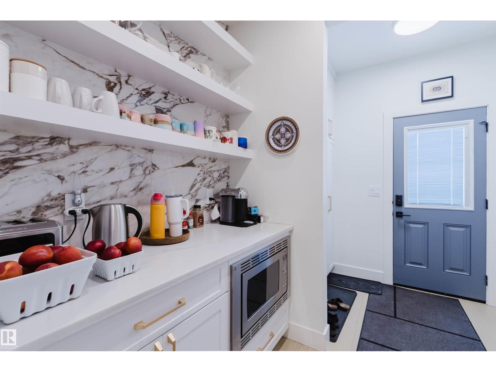 4140 122 ST NW - 19