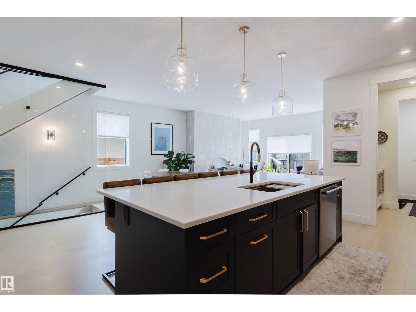 4140 122 ST NW - 20