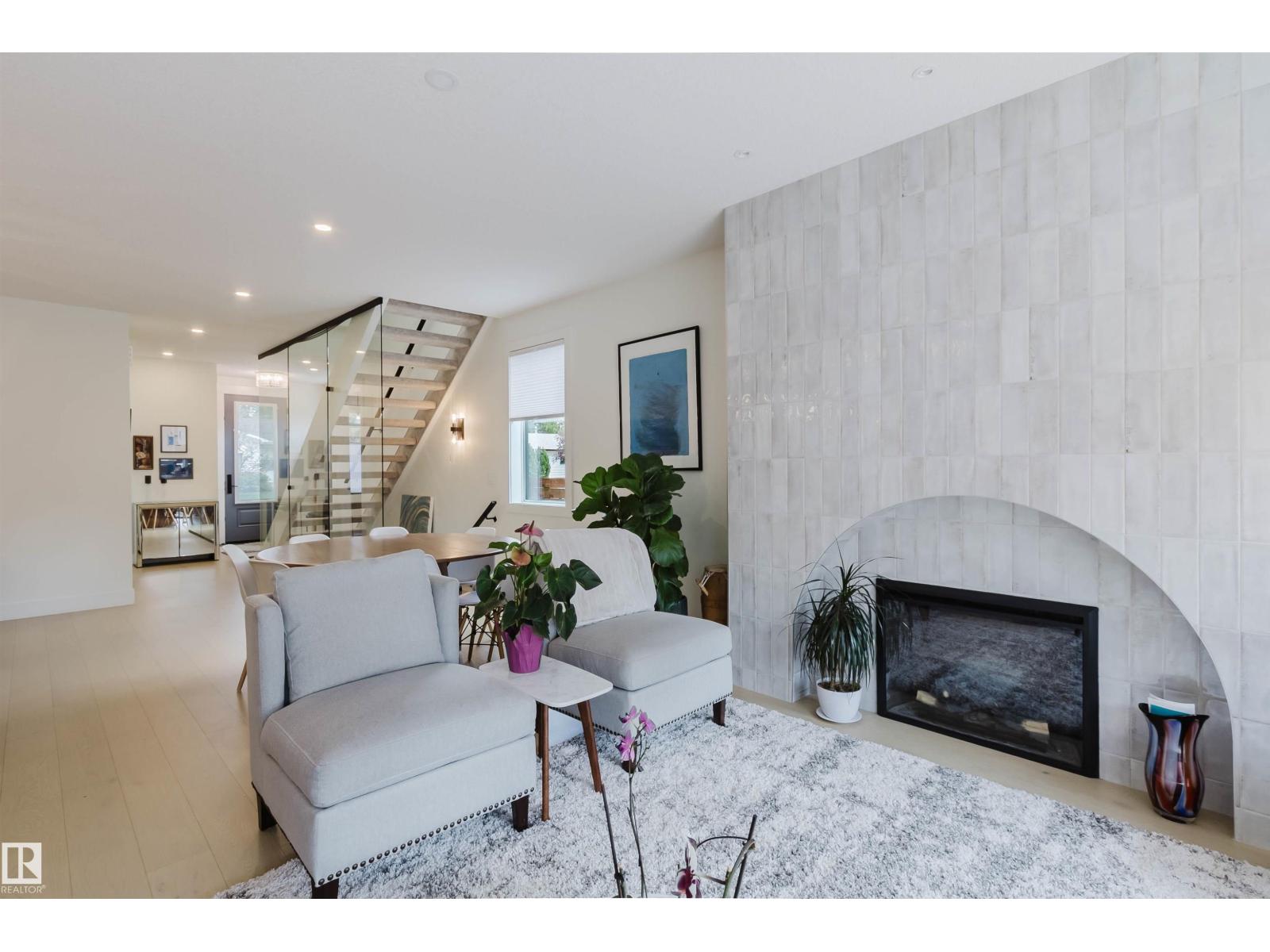 4140 122 ST NW - 22