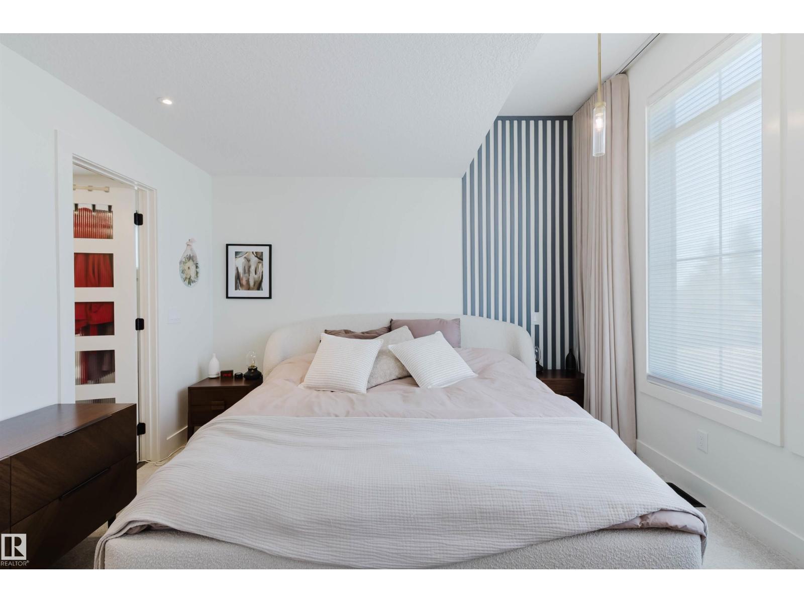 4140 122 ST NW - 27