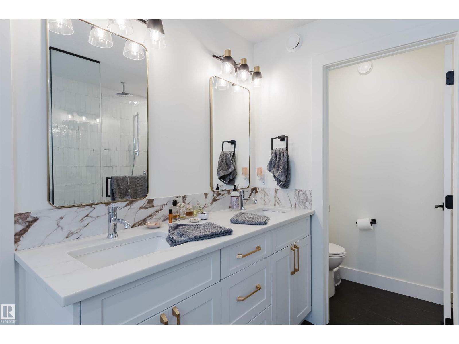 4140 122 ST NW - 33