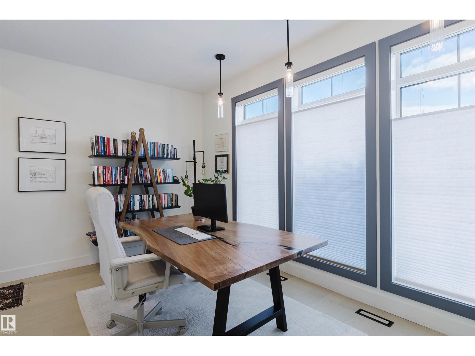 4140 122 ST NW - 8