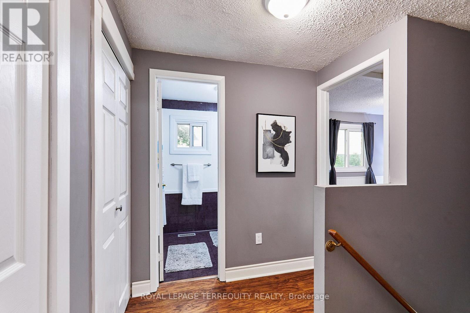 26 FIELD CRESCENT - Image 16