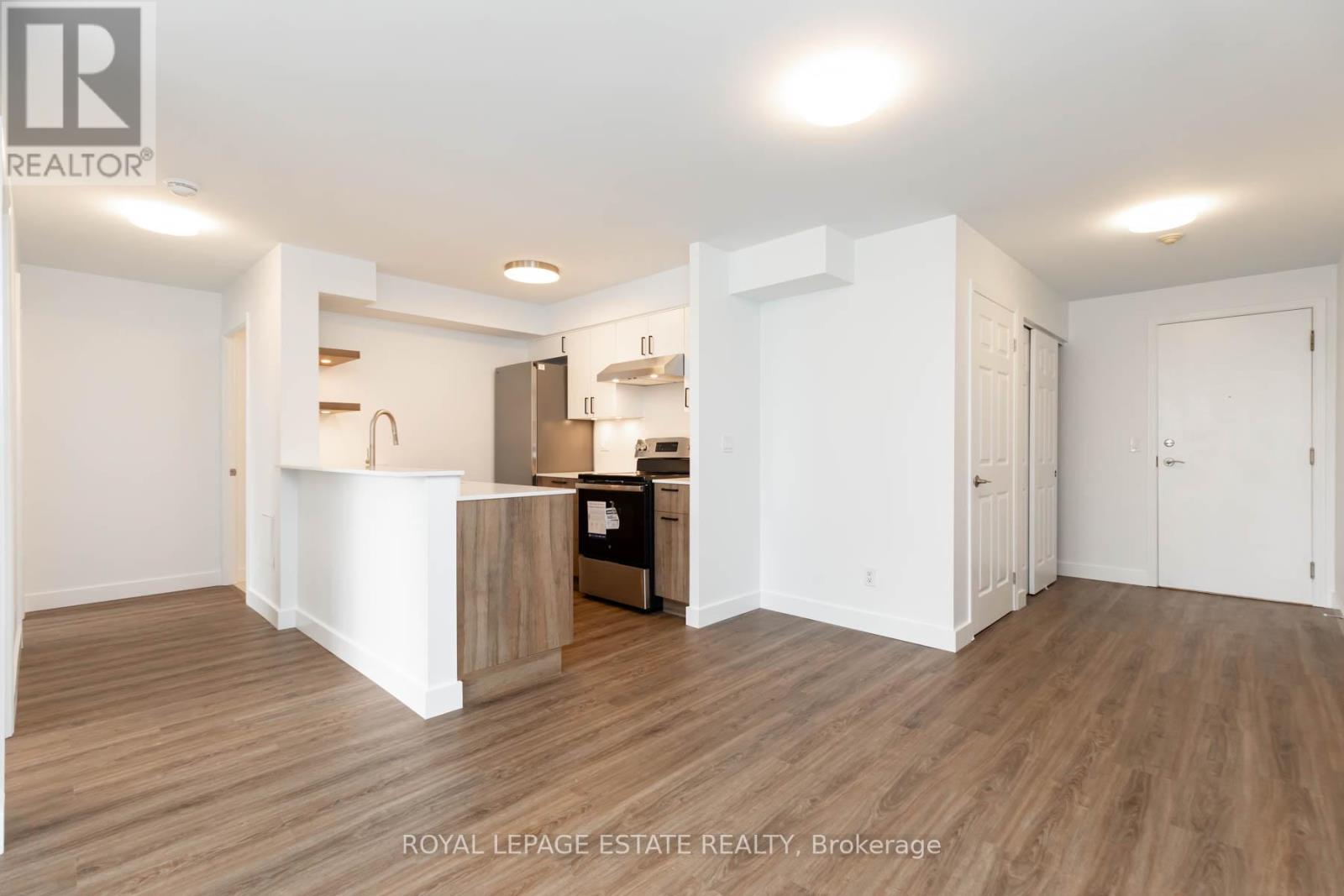 #822 3650 KINGSTON ROAD - 6