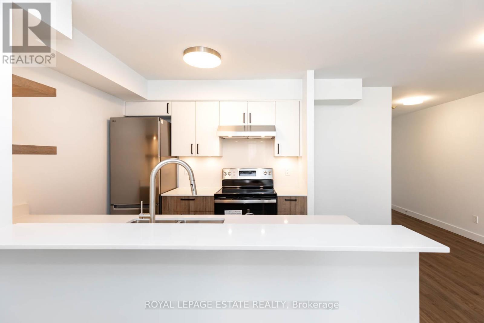 #822 3650 KINGSTON ROAD - 7