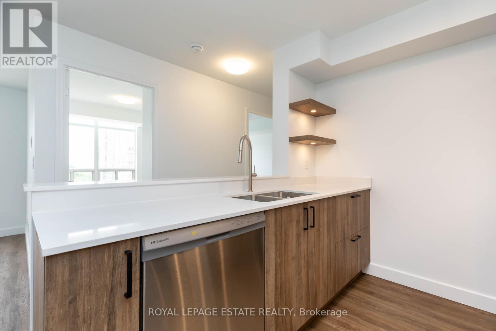 #822 3650 KINGSTON ROAD - 9