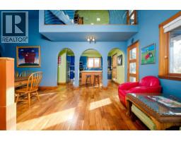 Kitchen - 2075 Thompson Avenue, Rossland, BC V0G1Y0 Photo 12