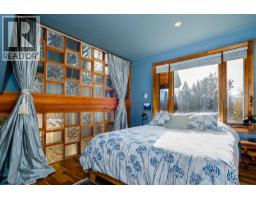 2075 Thompson Avenue, Rossland, BC V0G1Y0 Photo 36