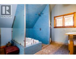 2075 Thompson Avenue, Rossland, BC V0G1Y0 Photo 38