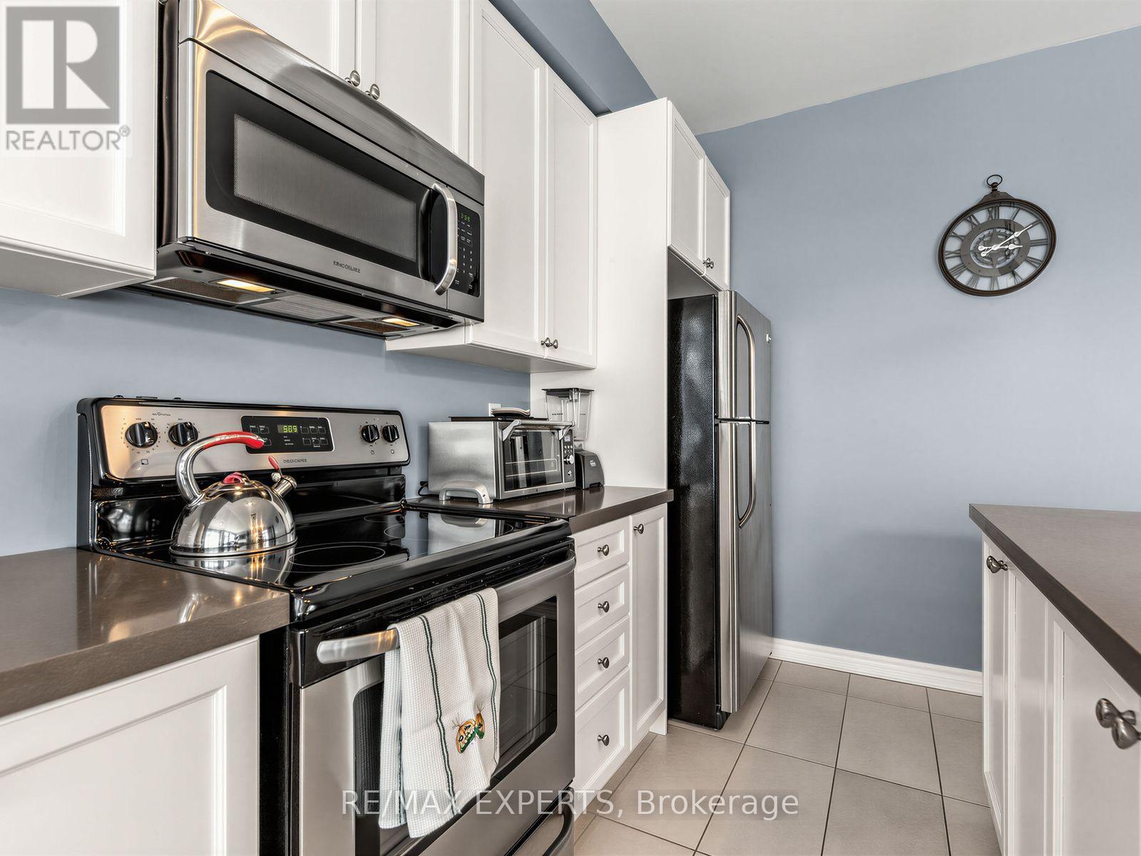 52 VEDETTE WAY - 13