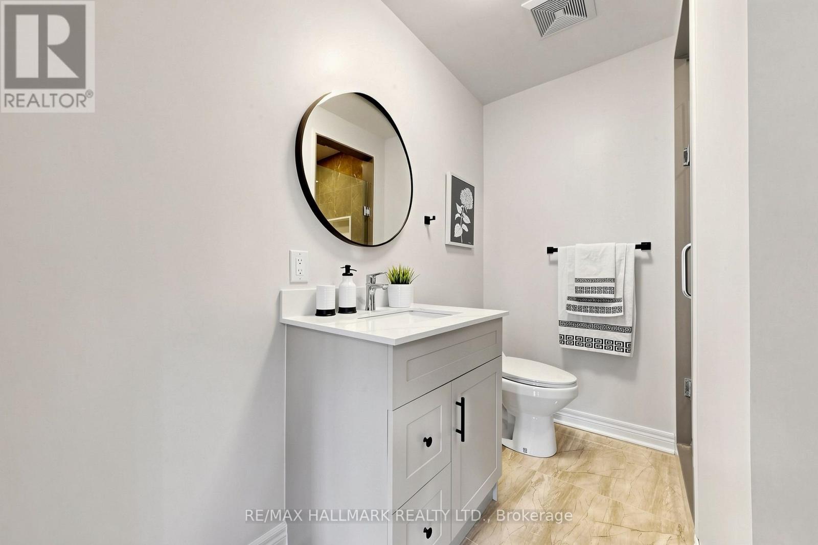 #222 23 OBSERVATORY LANE - 27