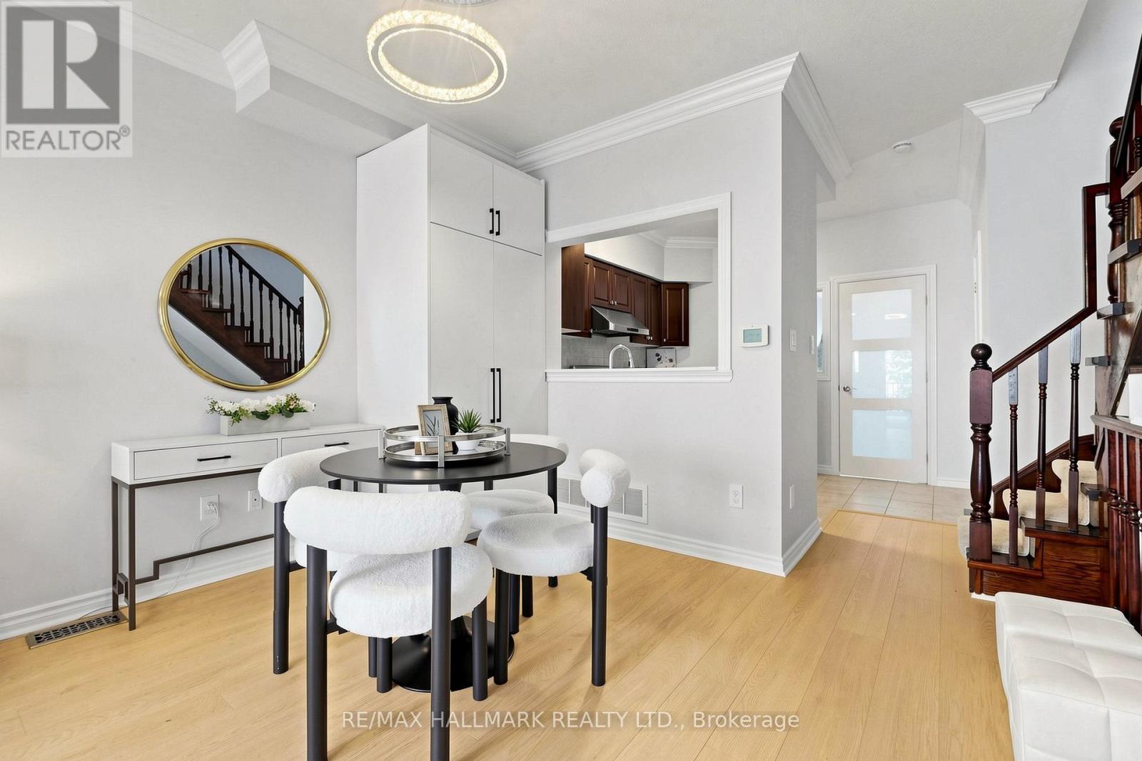 #222 23 OBSERVATORY LANE - 7