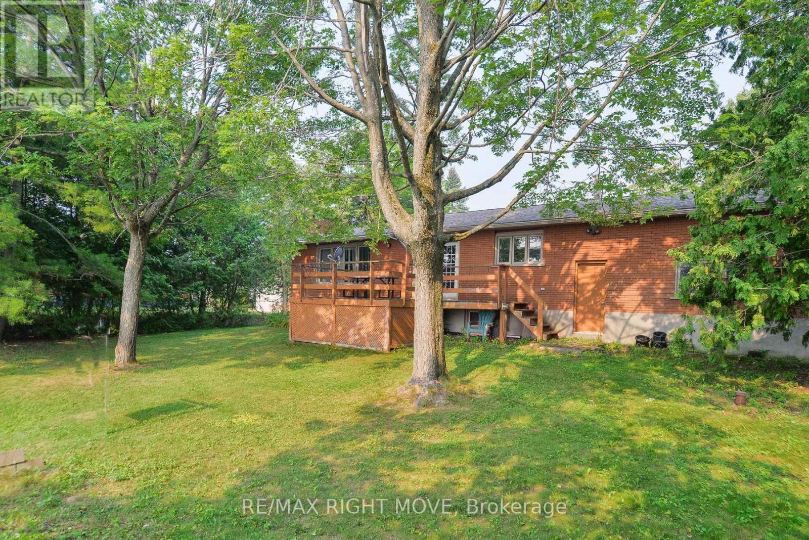 3877 WOOD AVENUE - 10