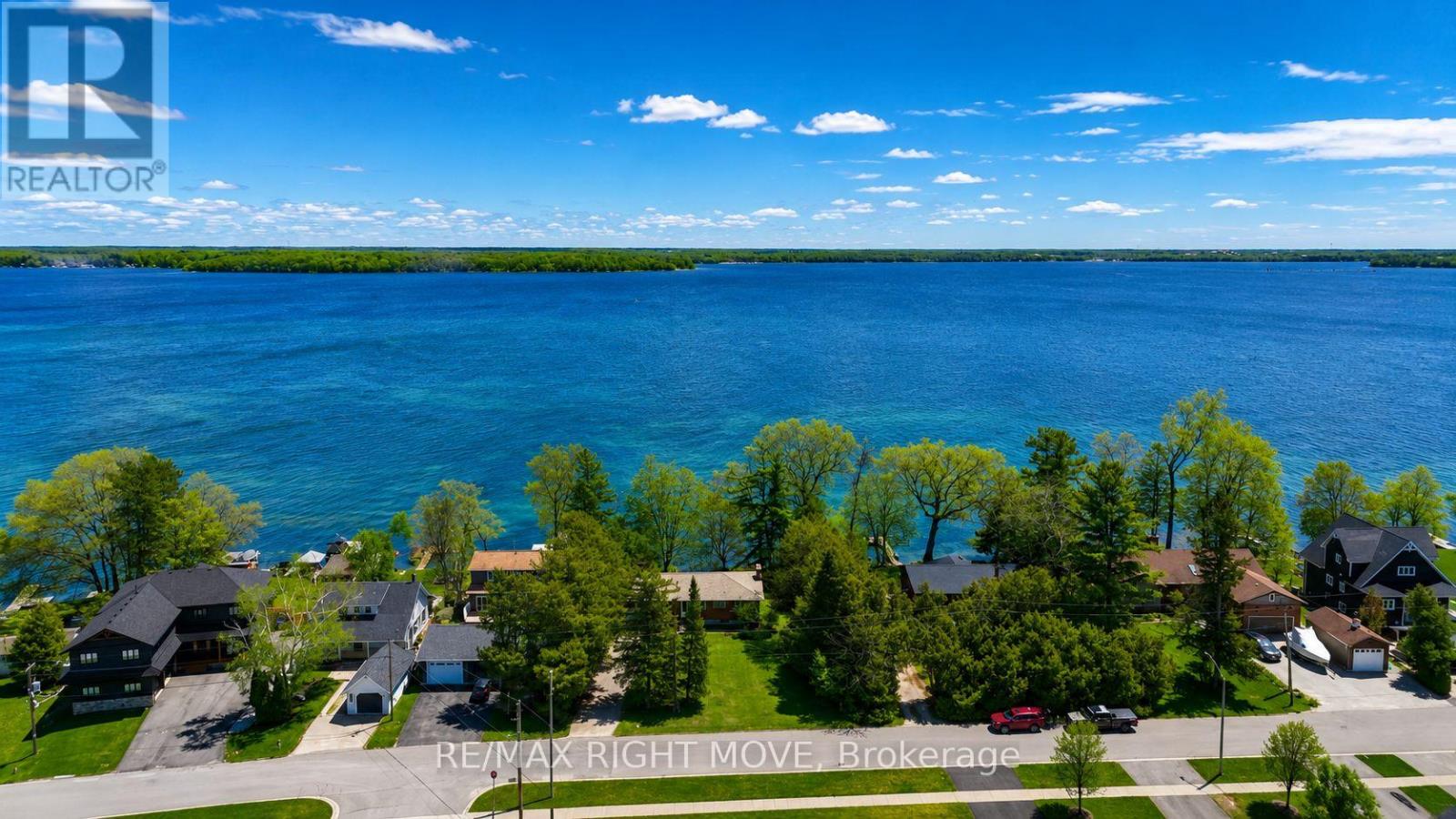 3877 WOOD AVENUE - 11
