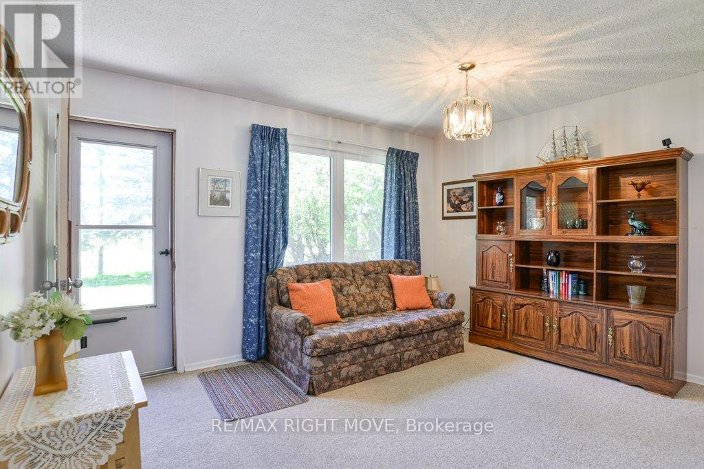 3877 WOOD AVENUE - 14