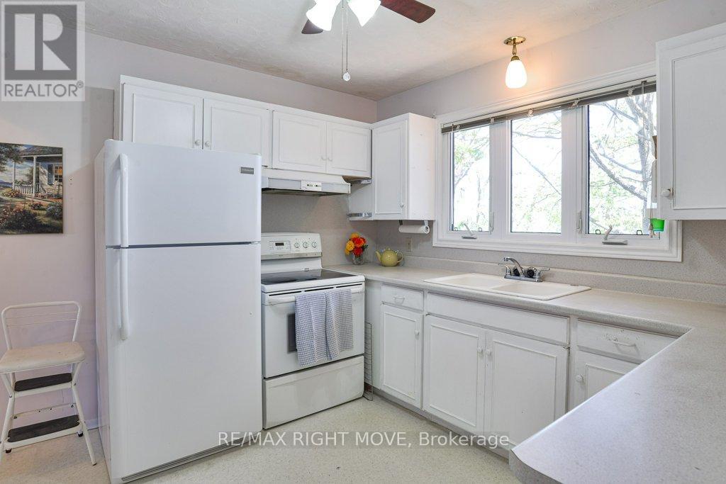 3877 WOOD AVENUE - 17