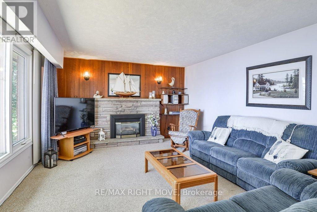 3877 WOOD AVENUE - 21