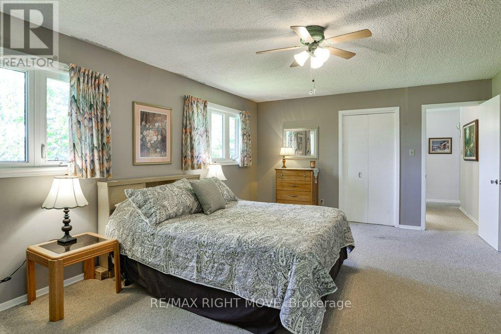 3877 WOOD AVENUE - 24