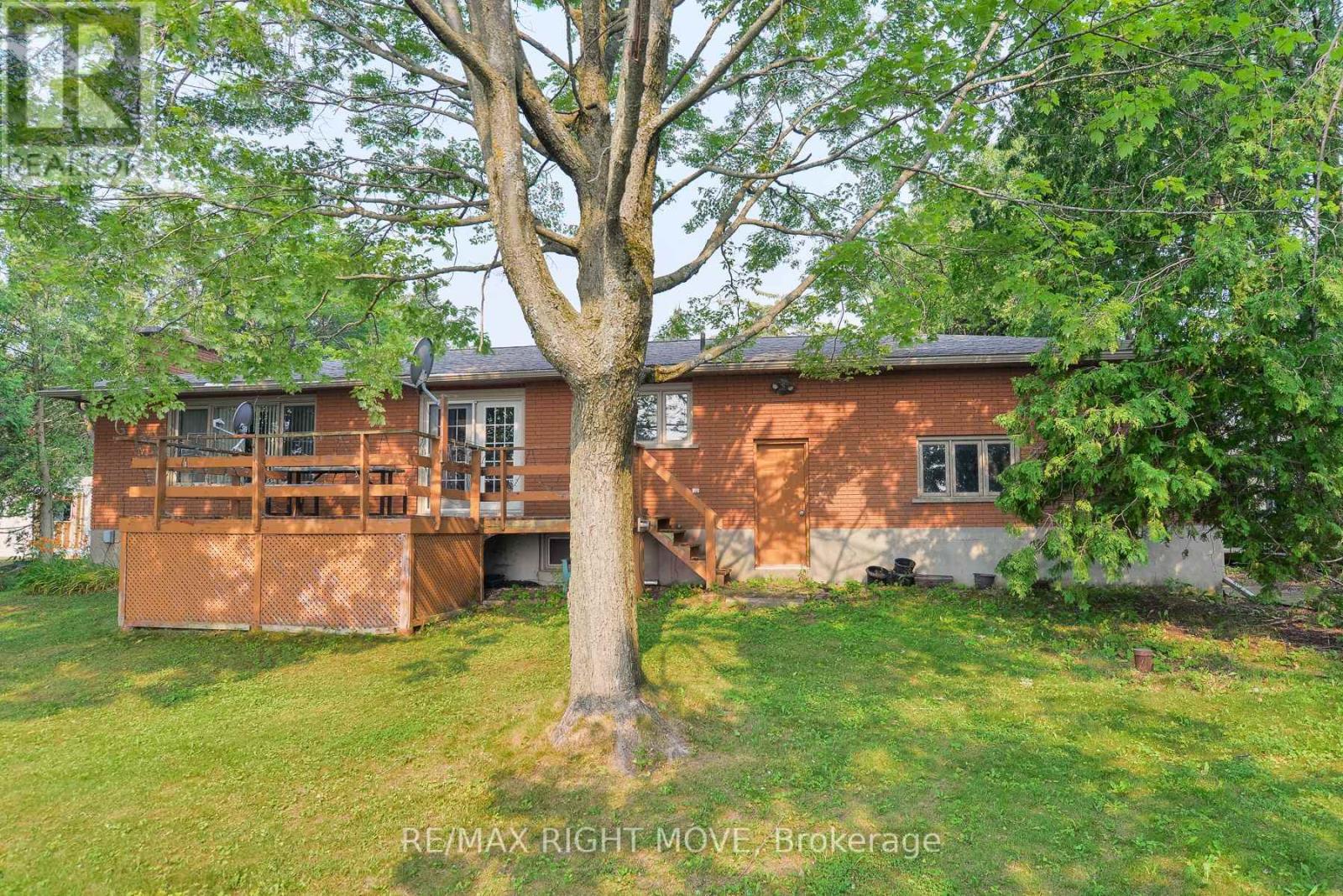 3877 WOOD AVENUE - 4