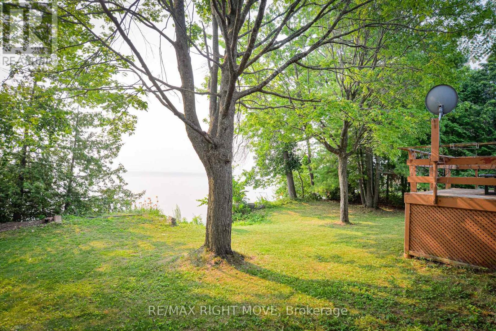 3877 WOOD AVENUE - 6