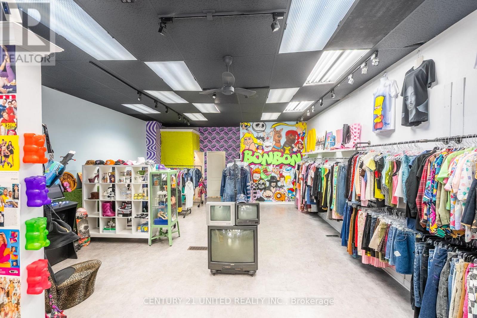 39 KING STREET W - 10