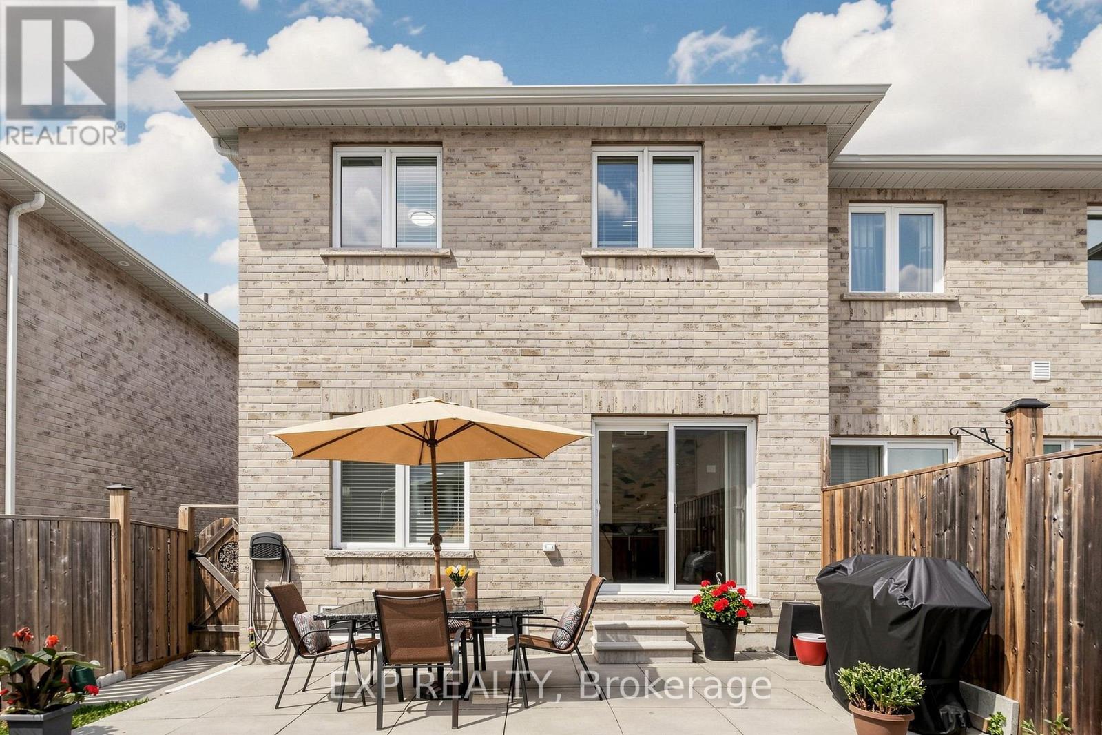 27 HATTON COURT - Image 31