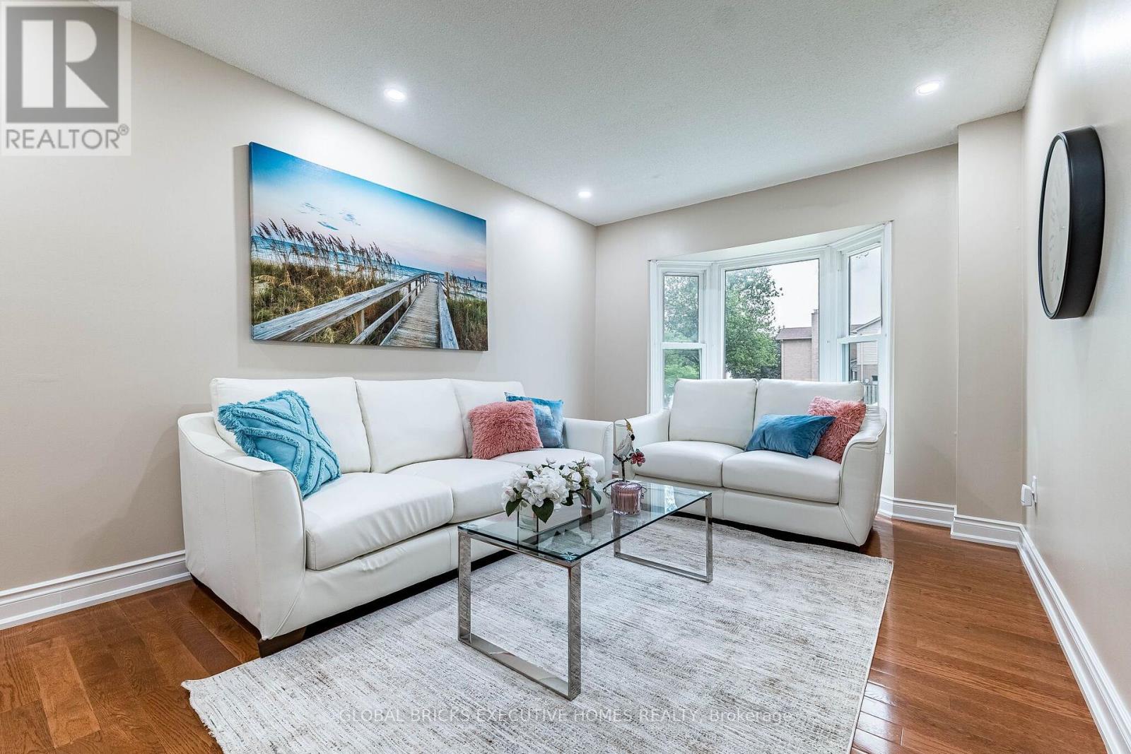2150 HUNT CRESCENT - 18