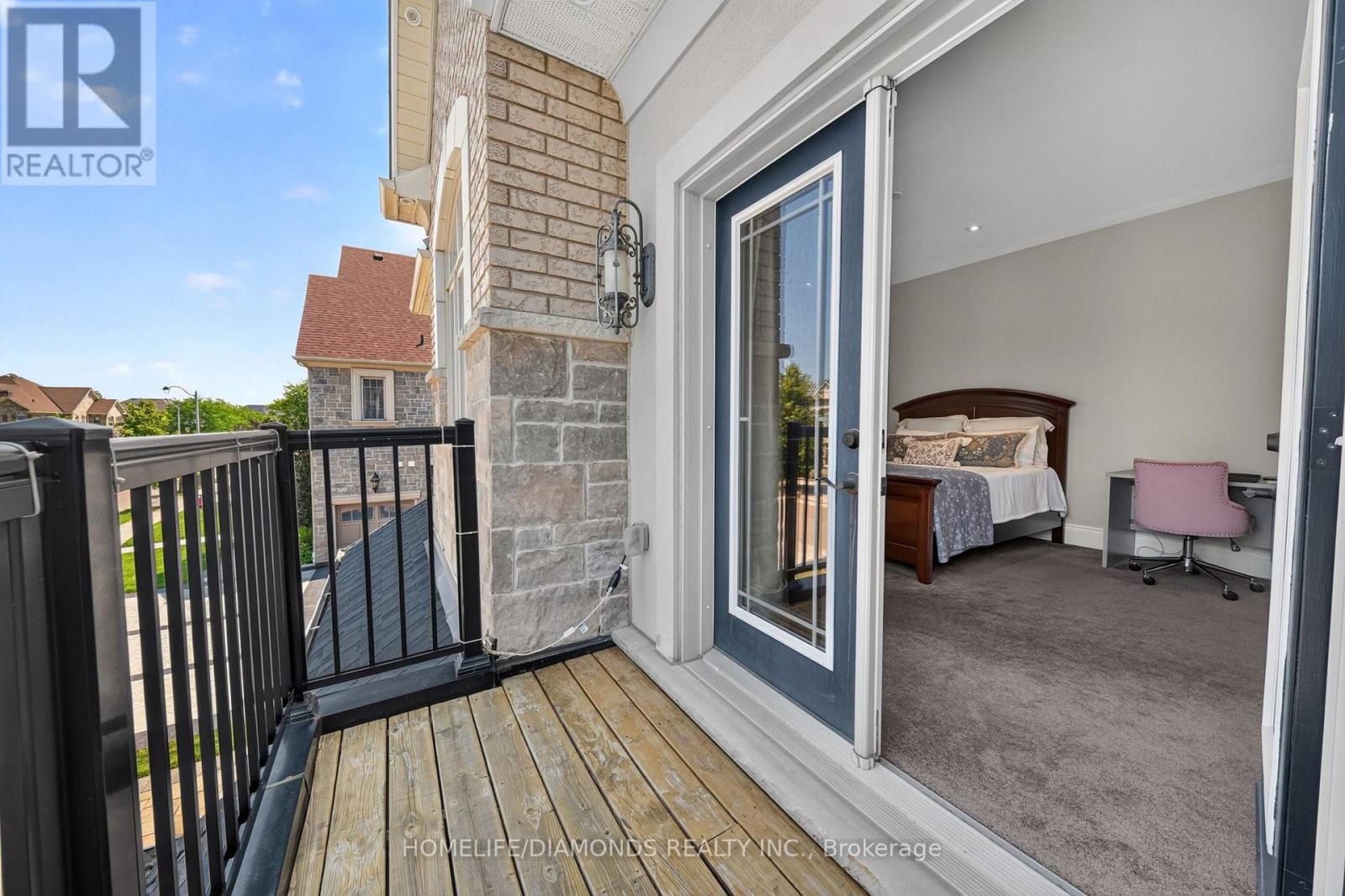 115 LATANIA BOULEVARD - 37