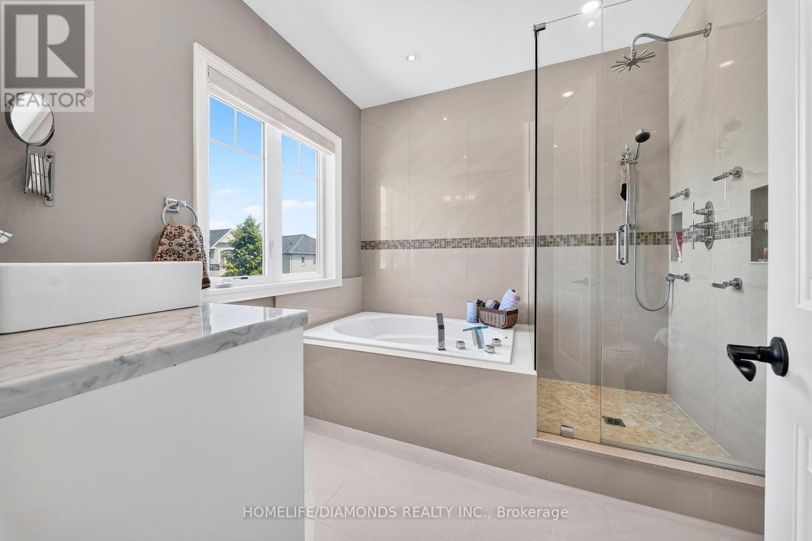 115 LATANIA BOULEVARD - 39